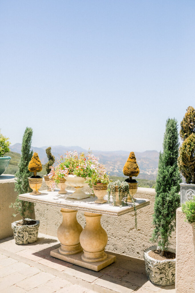 Flowers placed on a table with breathtaking view of the mountains at Stone Mountain Estates